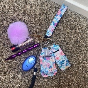 Flower keychain set